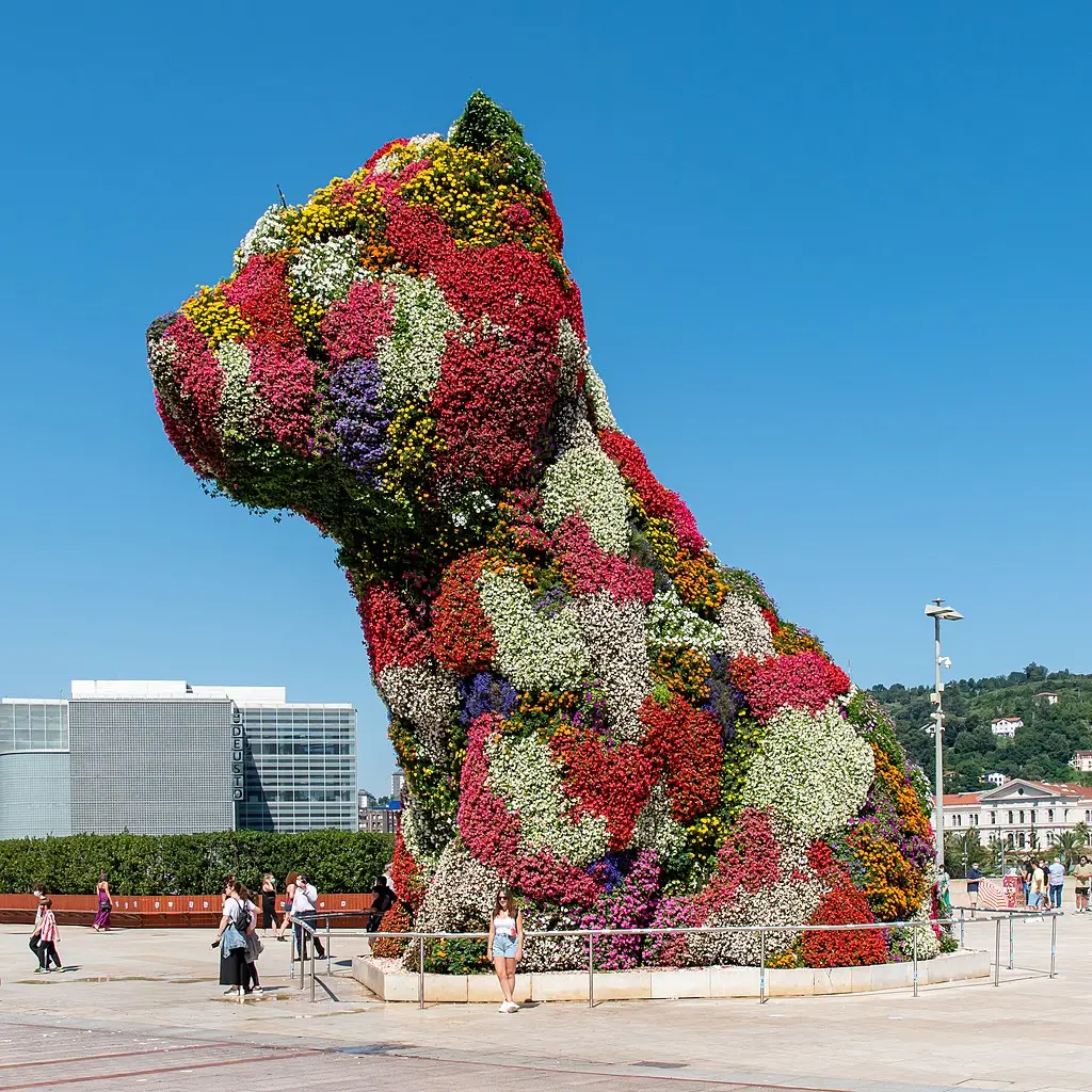 Jeff Koon's Puppy in front of the Guggenheim, Bilbao